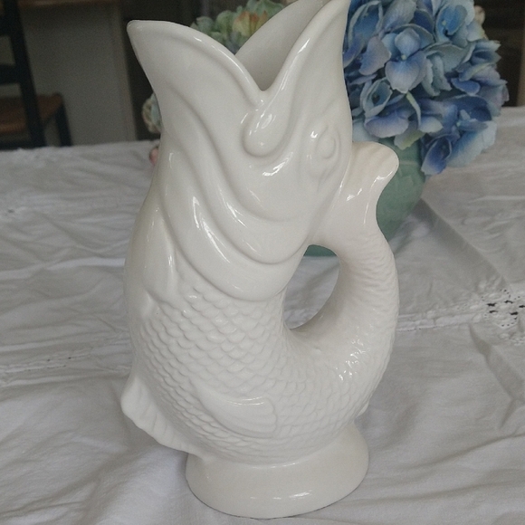 White creamware Ceramic Fish Vase made in Italy - Picture 4 of 8